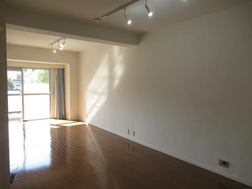 マンション白金台