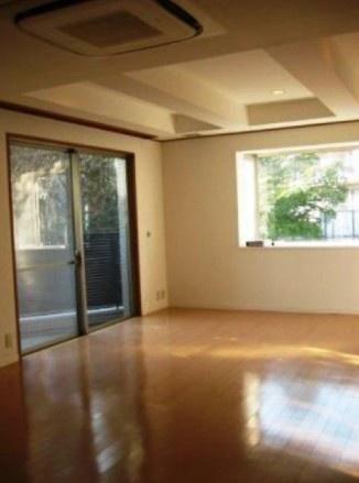 目黒ロイアルハイツ