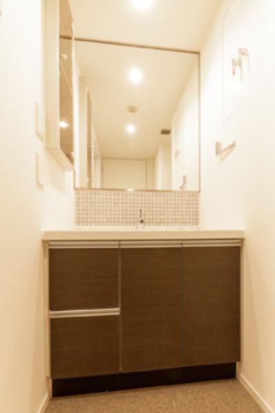 コートレアル三田綱町