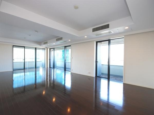 泉ガーデンレジデンス