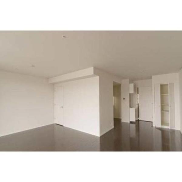 THETOKYOTOWERSMIDTOWER