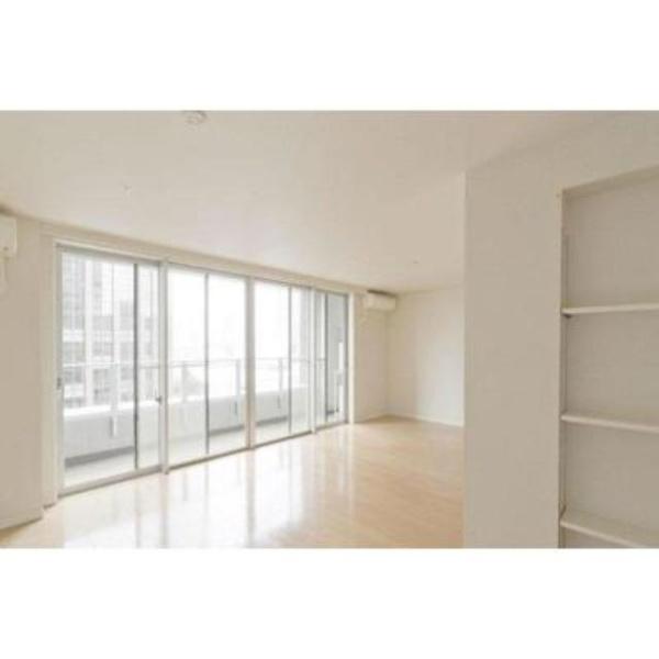 THETOKYOTOWERSMIDTOWER