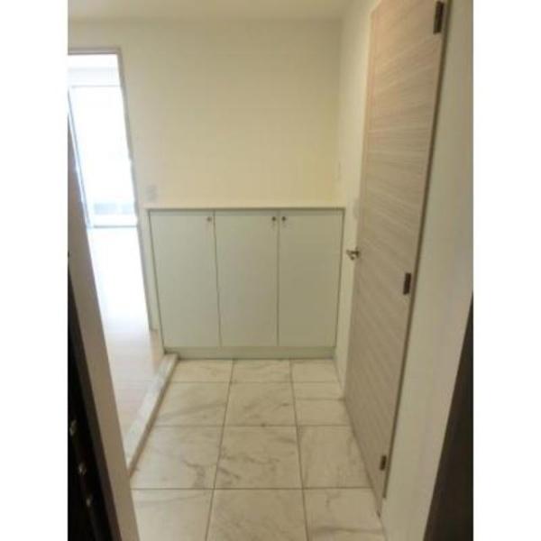 THETOKYOTOWERSMIDTOWER