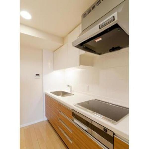 THETOKYOTOWERSMIDTOWER