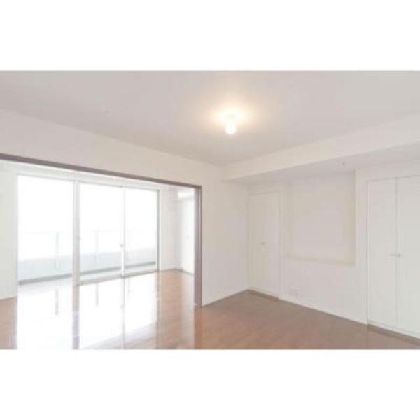 THETOKYOTOWERSMIDTOWER