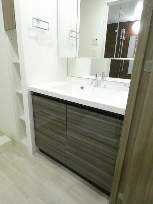 レジディア中目黒3