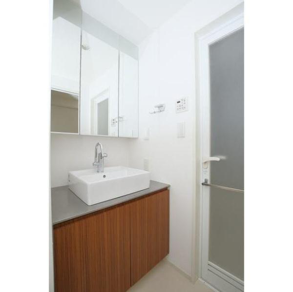 コンフォリア芝浦バウハウス