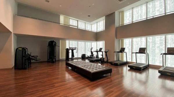 白金ザ・スカイEast