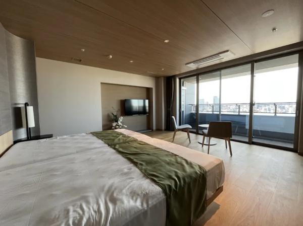 白金ザ・スカイEast