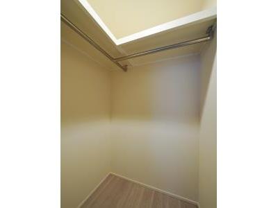 白金ザ・スカイEast