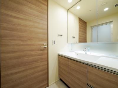 白金ザ・スカイEast