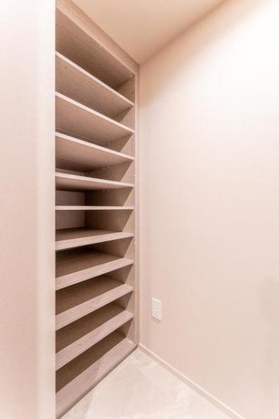 白金ザ・スカイEast