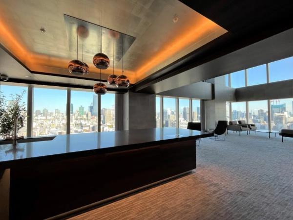 白金ザ・スカイEast