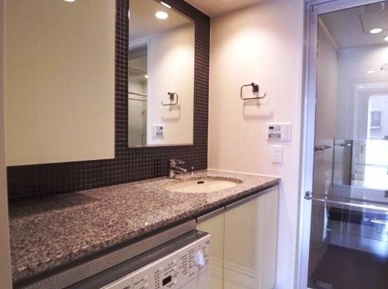 パークハビオ赤坂氷川町