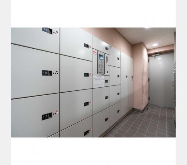 ルネ新宿御苑タワー