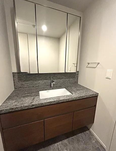 WORLDTOWERRESIDENCE
