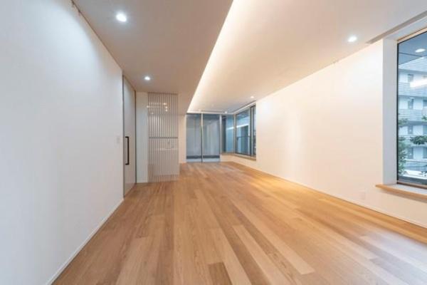 東京ミッドタウン八重洲　八重洲セントラルスクエア