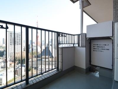 港区六本木１丁目のマンション