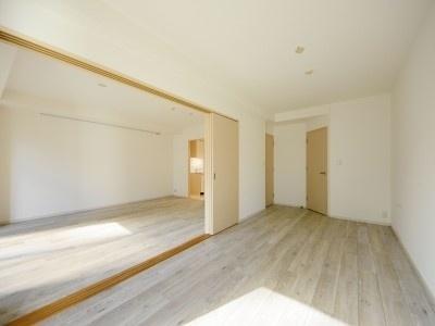 港区三田３丁目のマンション