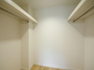 港区三田３丁目のマンション