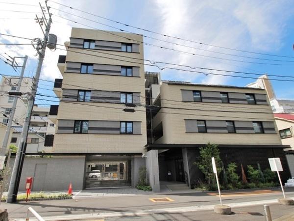 渋谷区代々木３丁目のマンション