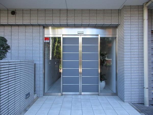 港区南青山３丁目のマンション
