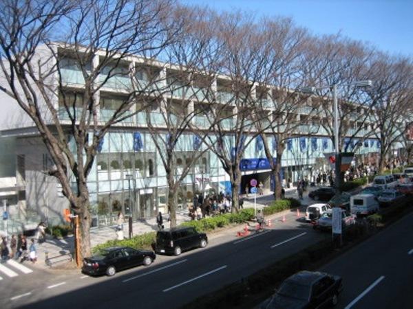 港区南青山３丁目のマンション