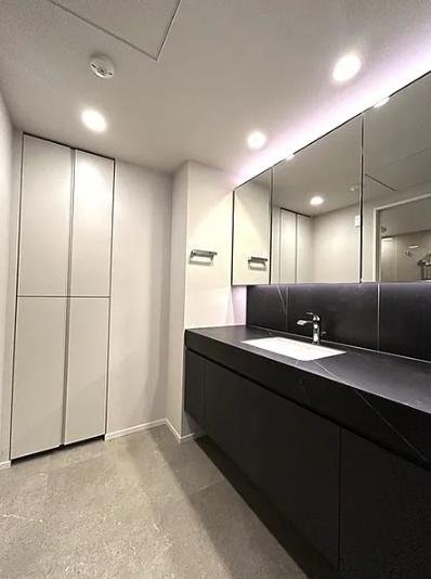 千代田区六番町のマンション