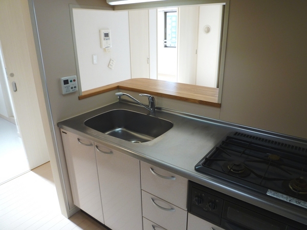 中央区新川２丁目のマンション