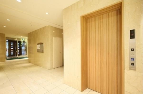 港区三田１丁目のマンション
