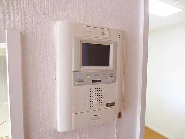 世田谷区下馬１丁目のマンション