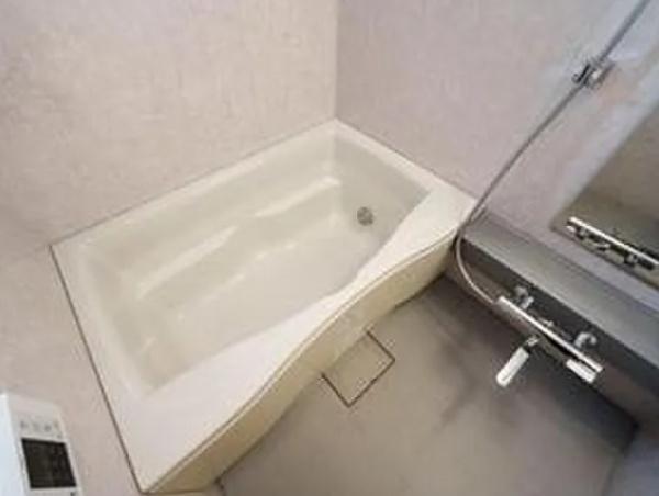 新宿区住吉町のマンション
