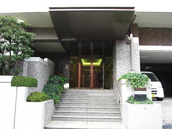 渋谷区代々木５丁目のマンション