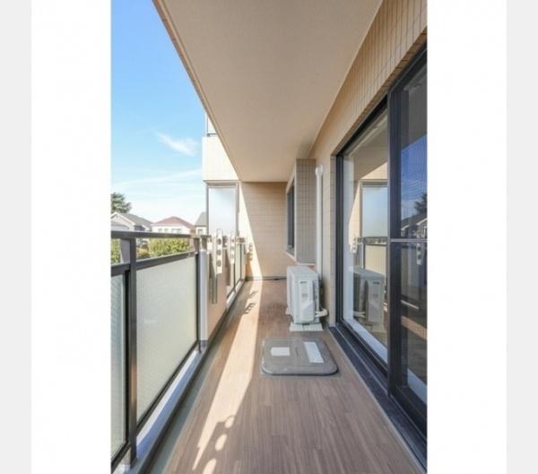 世田谷区弦巻１丁目のマンション