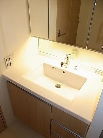 新宿区西早稲田２丁目のマンション
