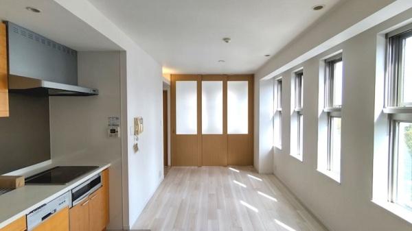 港区赤坂９丁目のマンション