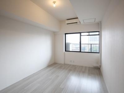 港区六本木１丁目のマンション