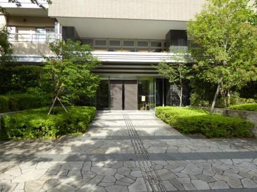 文京区根津２丁目のマンション