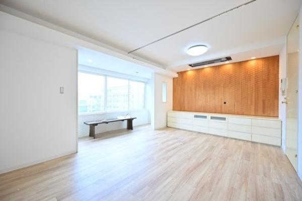 新宿7丁目戸建て