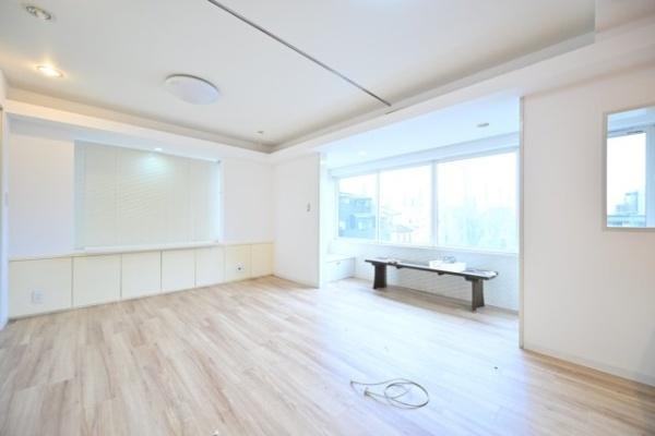 新宿7丁目戸建て