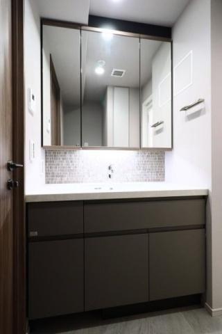 中央区銀座８丁目のマンション
