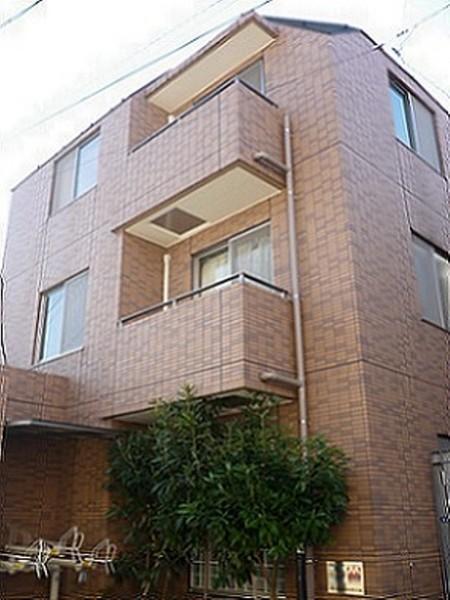 渋谷区神宮前３丁目のマンション