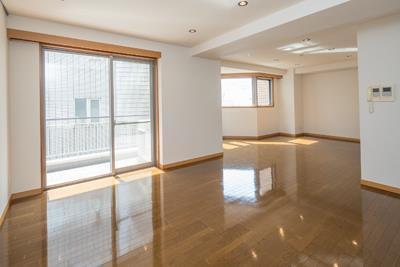 三番町ハウス