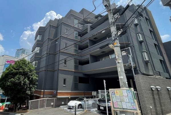 渋谷区神宮前１丁目のマンション