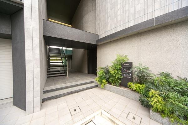 渋谷区神宮前６丁目のマンション