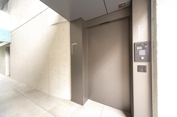 渋谷区神宮前６丁目のマンション