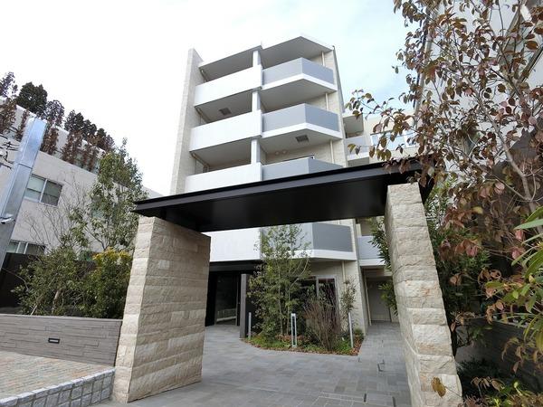 渋谷区神宮前５丁目のマンション