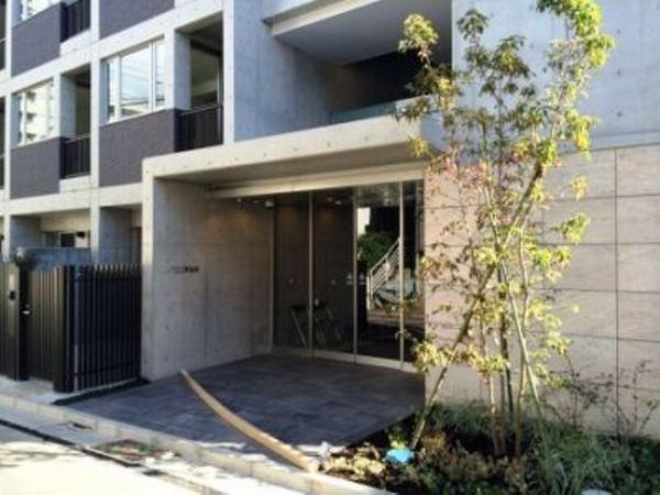 渋谷区神宮前３丁目のマンション