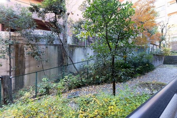 港区赤坂８丁目のマンション