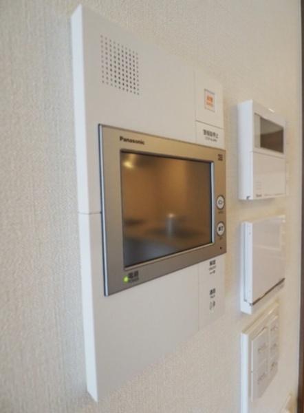 世田谷区三軒茶屋２丁目のマンション